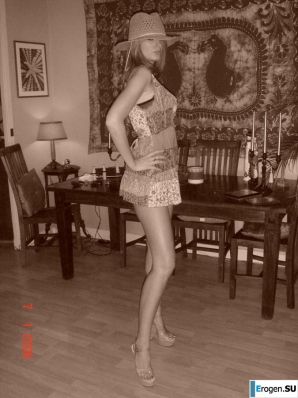 Beauty from Italy and all her personal photos. Thumb 4