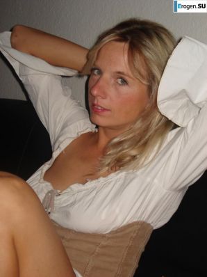 The coveted mature German woman poses for her boy. Part 2. Thumb 39