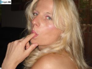 The coveted mature German woman poses for her boy. Part 2. Thumb 7