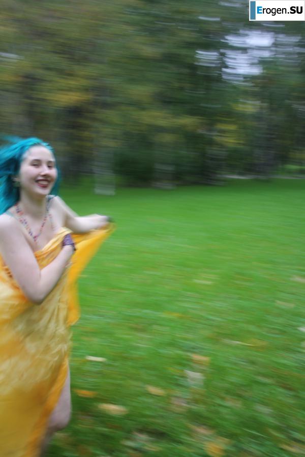 Eve in the park. Photo 35