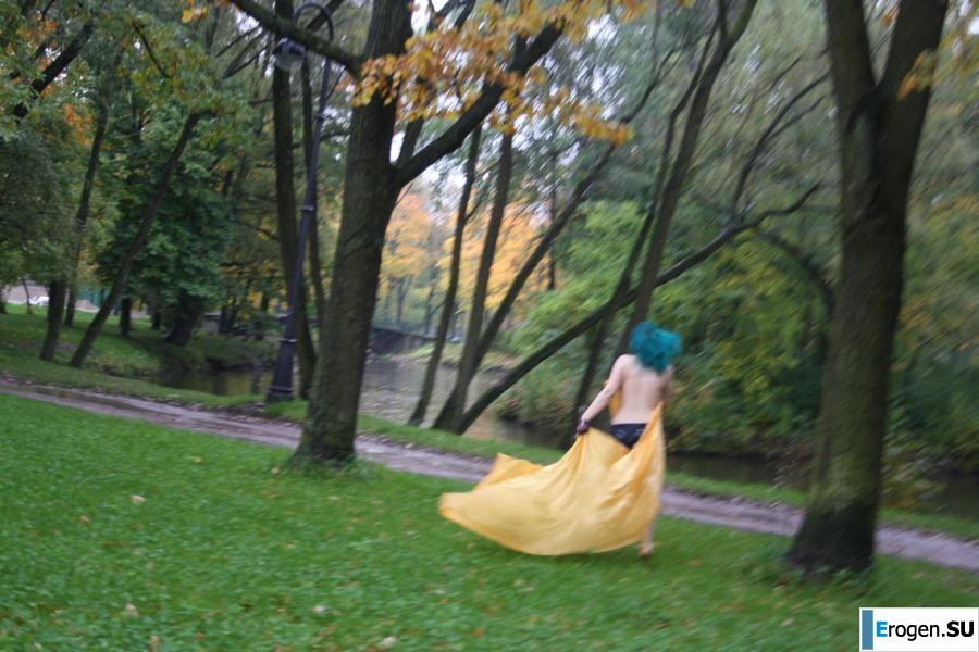 Eve in the park. Photo 38