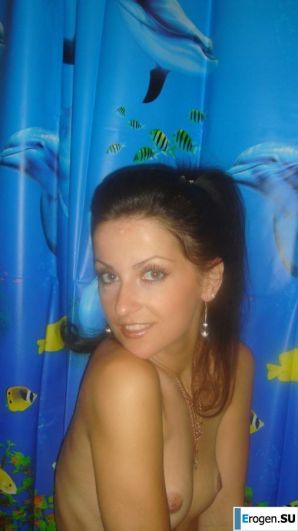 Naked brunette. Part 4. Thumb 32