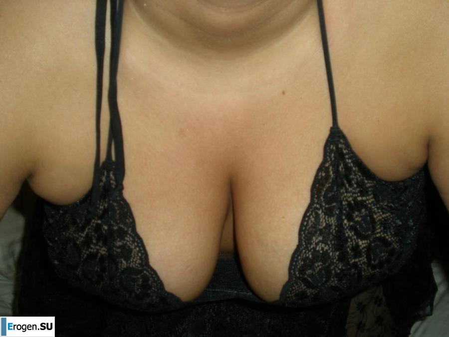 The donut girl and her personal photos. Photo 22