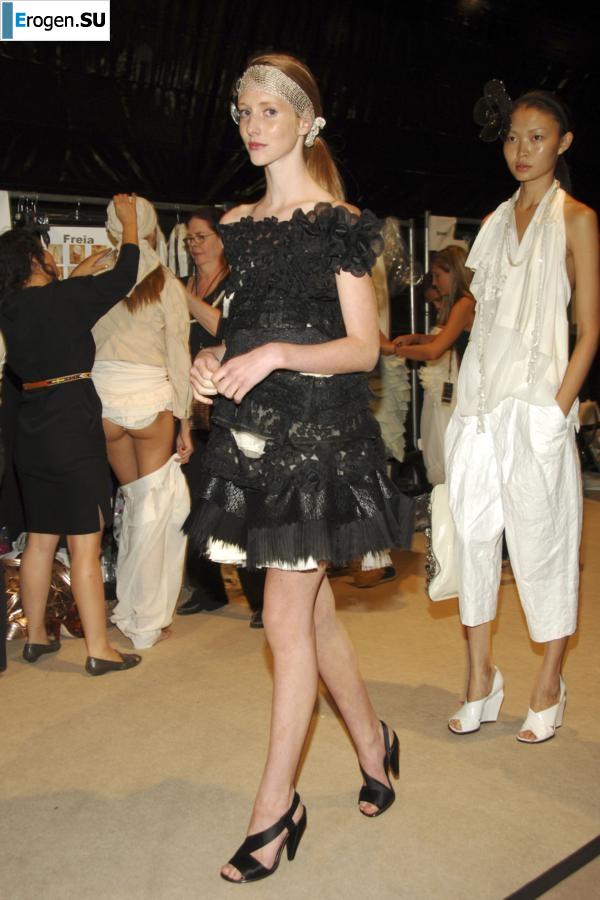 Dressing rooms, latrines, changing rooms for models. Photo 31