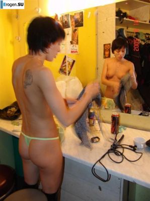 Dressing rooms, latrines, changing rooms for models. Thumb 8