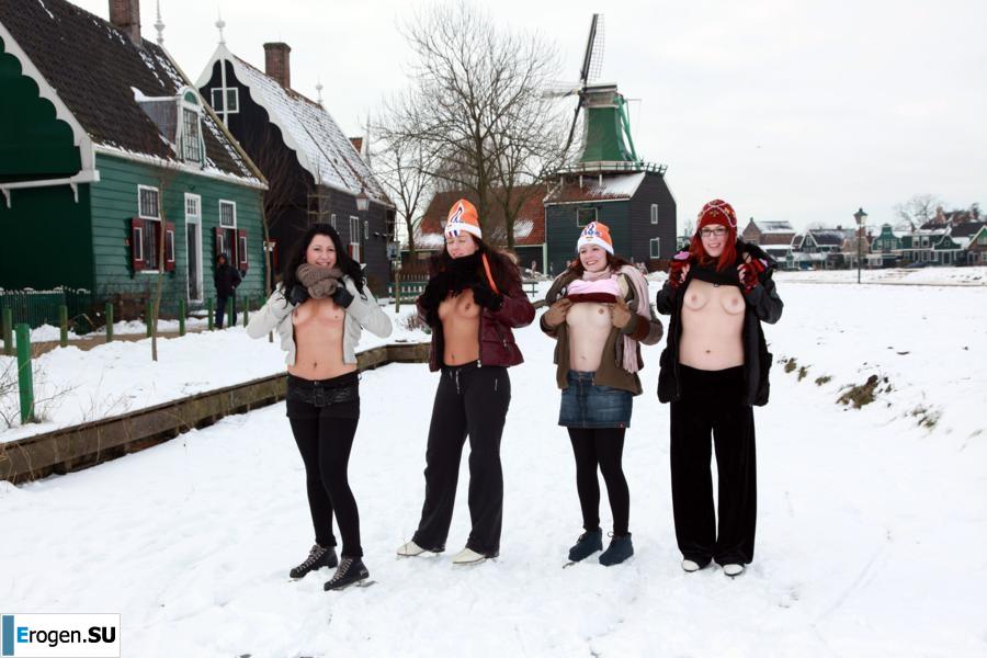 Dutch nudists in winter. Photo 24