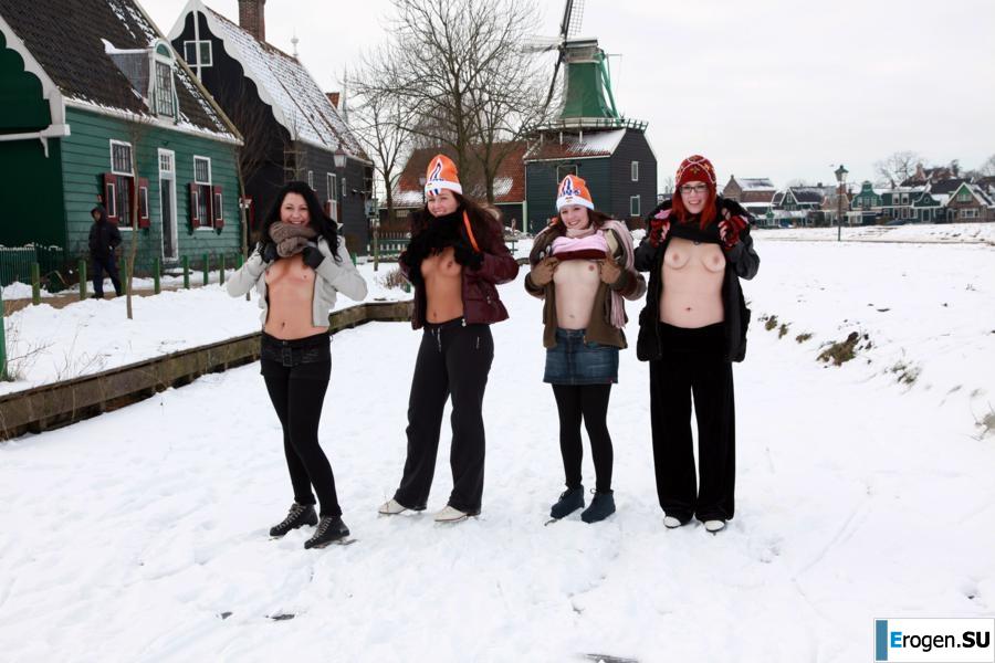 Dutch nudists in winter. Photo 35