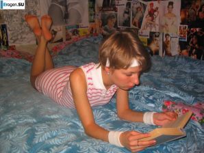 Волосатая худышка. Эскиз 23