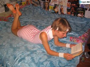 Волосатая худышка. Эскиз 24