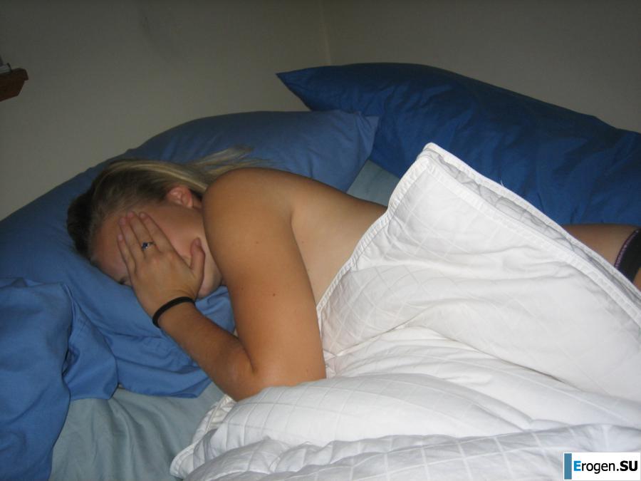 Blonde, muscled and friends. Photo 23