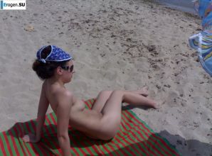 in support of Yanukovych, and on the beach. Thumb 36