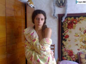 in support of Yanukovych, and on the beach. Thumb 8