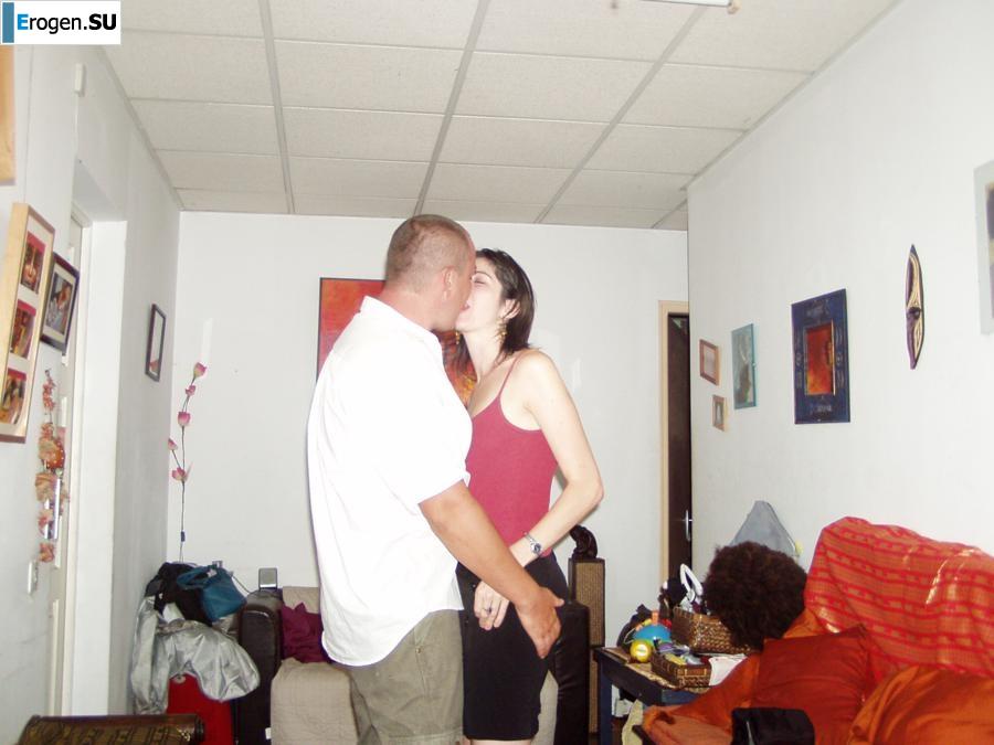 Continuing the theme of swingers. Photo 35