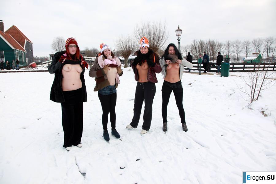 Dutch nudists in winter. Part 2. Photo 19
