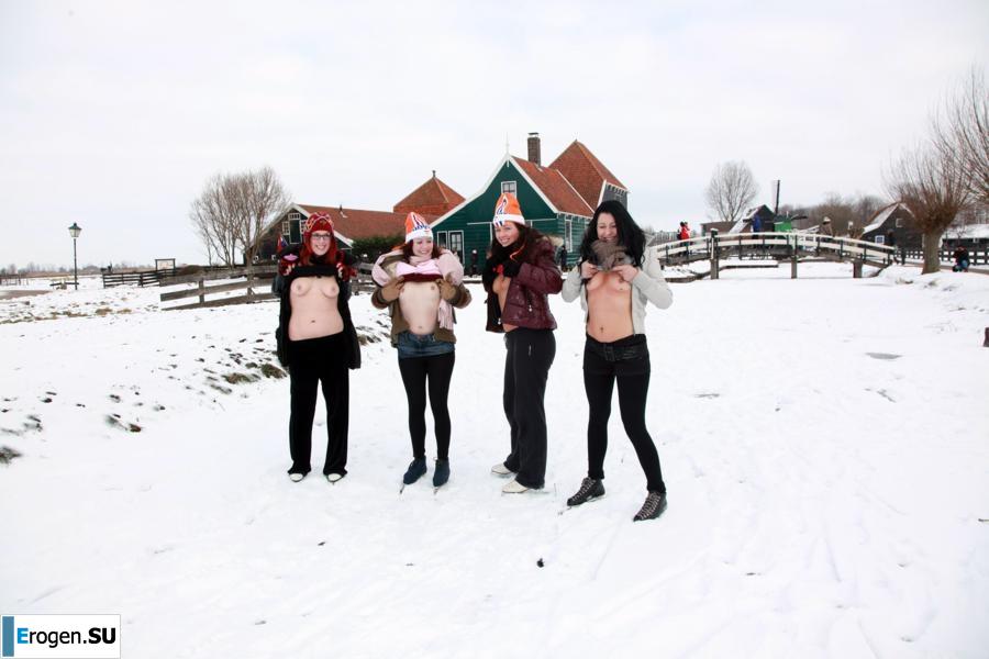 Dutch nudists in winter. Part 2. Photo 20