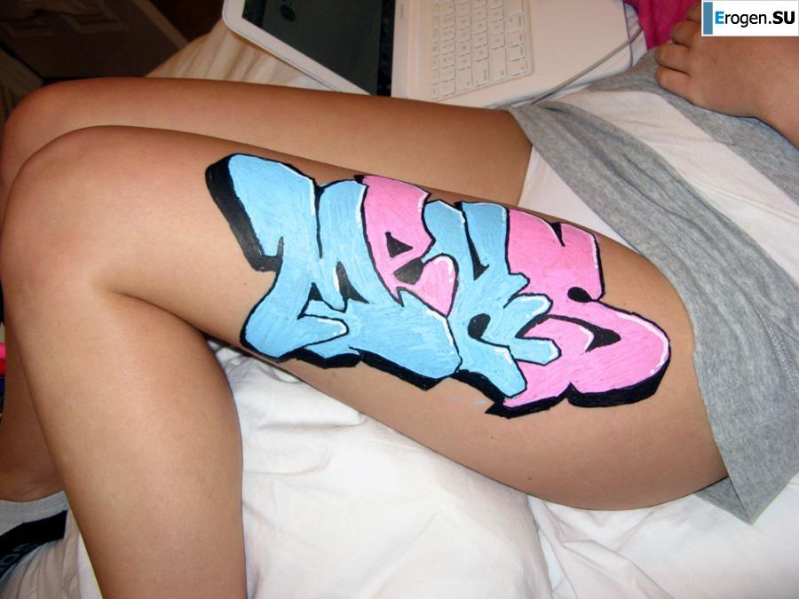 Graffiti on Girls. Photo 17