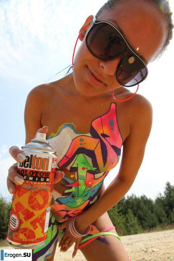 Graffiti on Girls. Part 2. Photo 16
