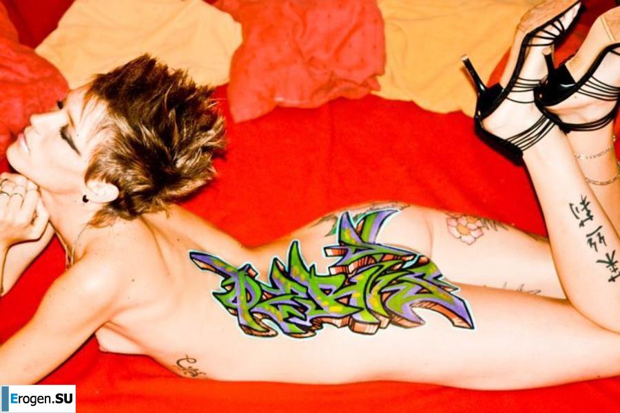 Graffiti on Girls. Part 2. Photo 8