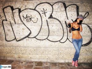 Graffiti on Girls. Part 2. Thumb 21