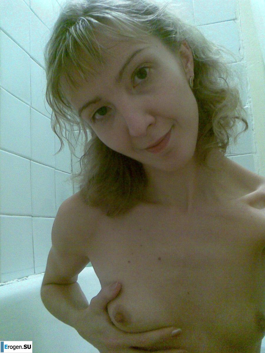 With a dildo in the bathroom. Photo 28