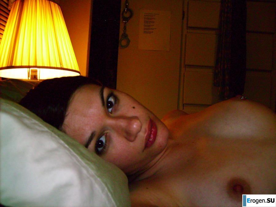 Tall brunette. Photo 30