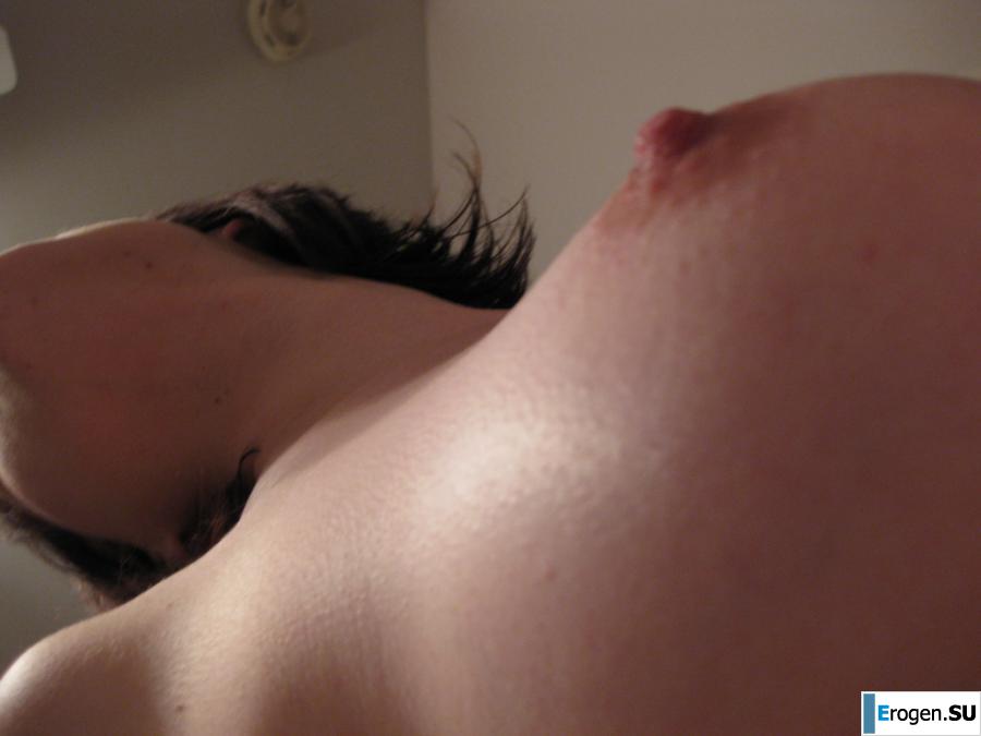 Tall brunette. Photo 9