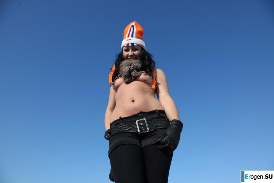 Dutch nudists in winter. Part 3. Photo 11