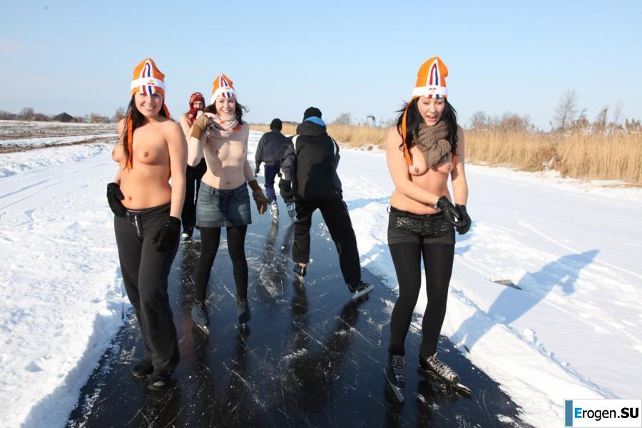Dutch nudists in winter. Part 3. Photo 30