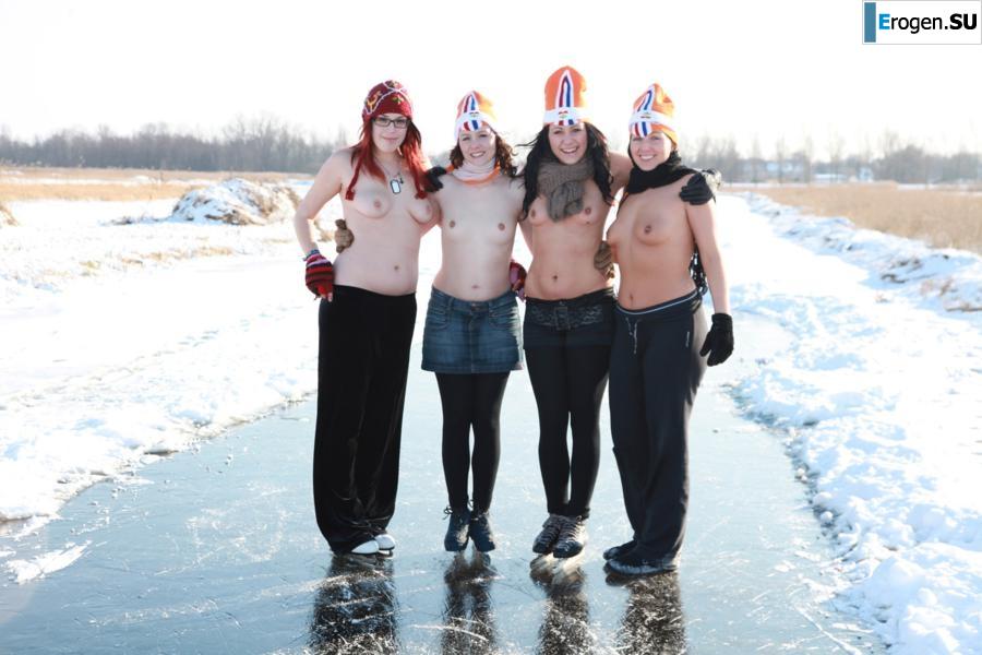 Dutch nudists in winter. Part 3. Photo 32