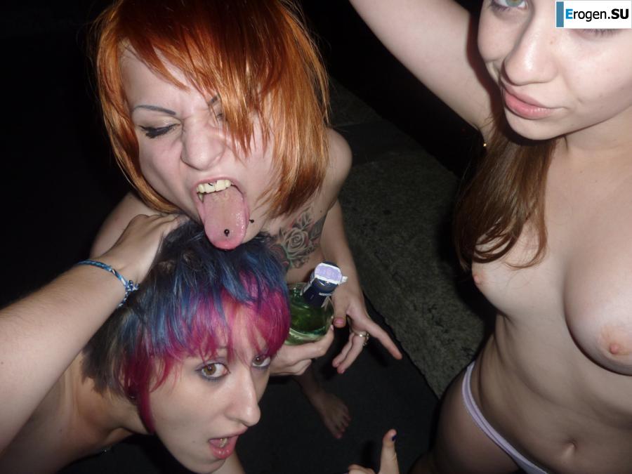 Бухие русские неформалки на крыше. Часть 3. Фото 7