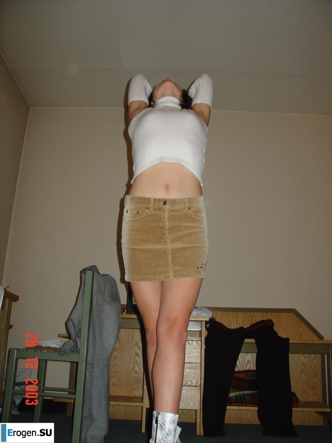 Home archive of a flexible Russian girl. Photo 4