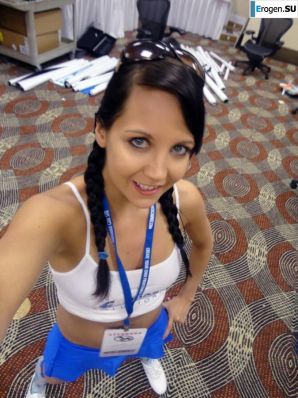 groups of girls promoters. Thumb 1