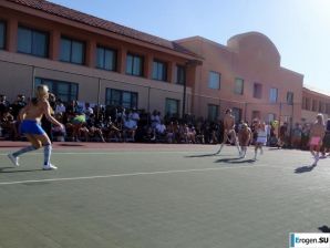 группы девушек промоутеров. Эскиз 27