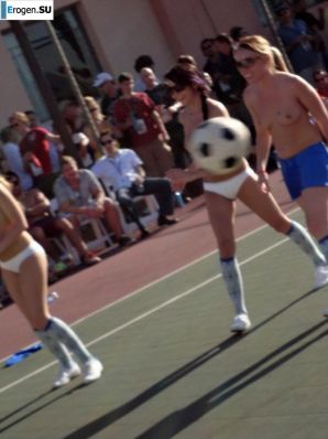 группы девушек промоутеров. Эскиз 39