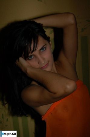 Brunette home photo session. Thumb 22