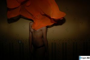 Brunette home photo session. Thumb 42