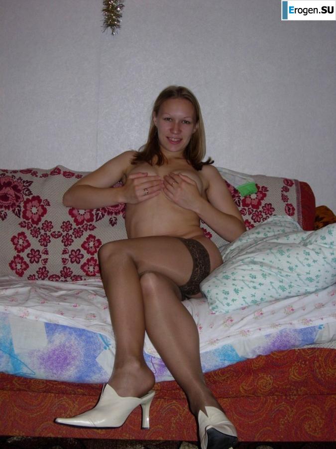 Officer's Wife. Photo 10