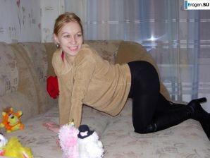 Officer's Wife. Thumb 18