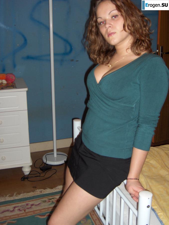 Home archive of a well-fed Parisian woman. Photo 24