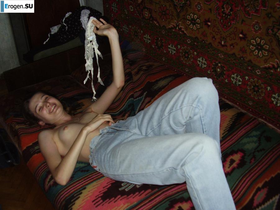 Home photos of a Ukrainian girl. Photo 27