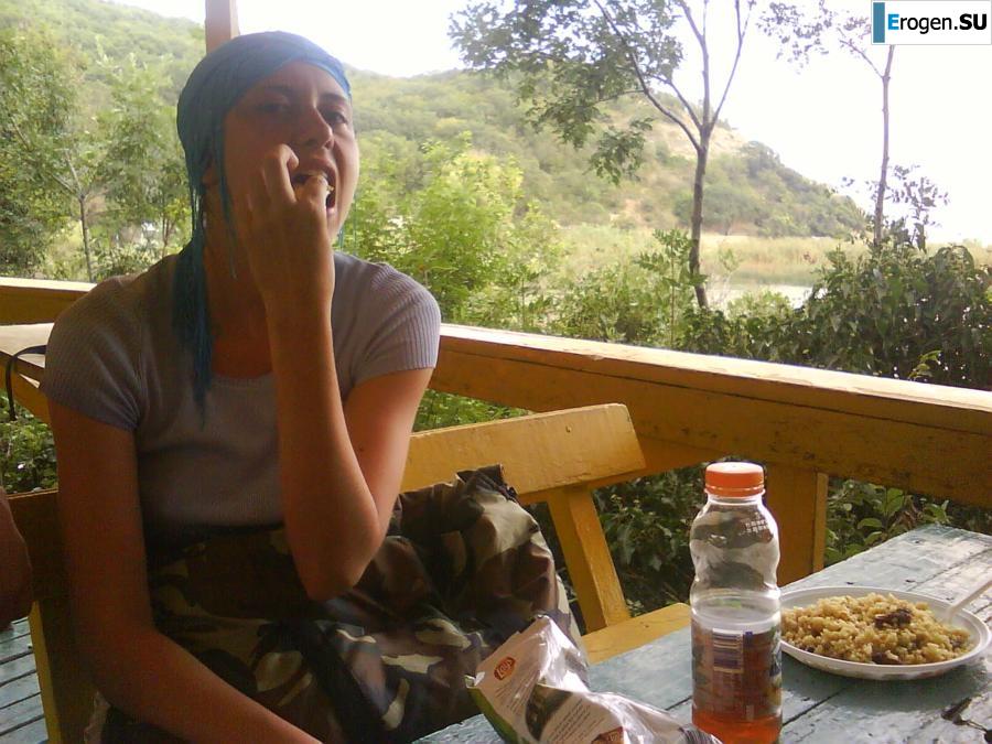 Дэвушка и ковер. Фото 12