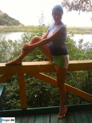 Дэвушка и ковер. Эскиз 20