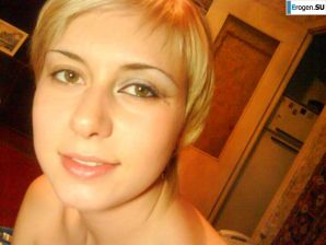 Дэвушка и ковер. Эскиз 27