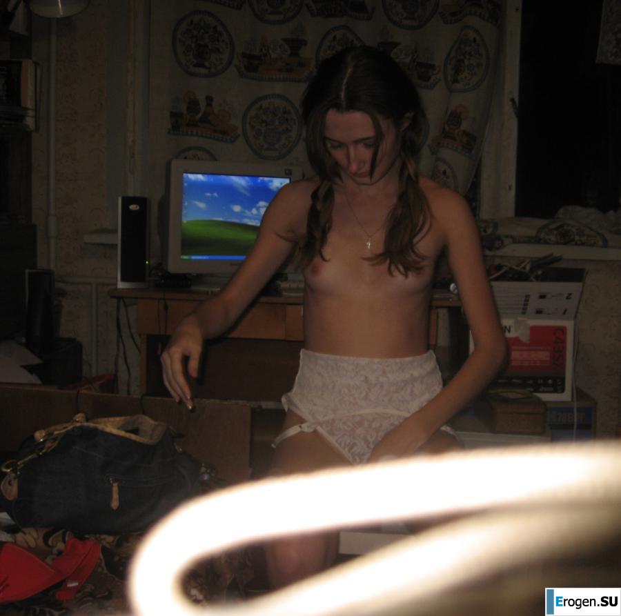 Home photos of a Ukrainian girl. Part 2. Photo 23