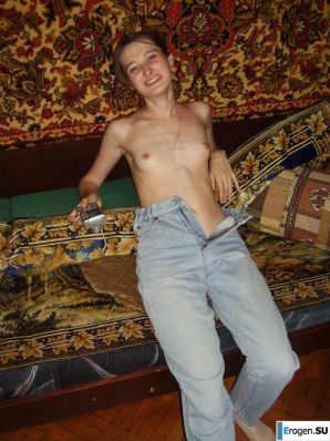 Домашние фото украинской девушки. Часть 2. Эскиз 2