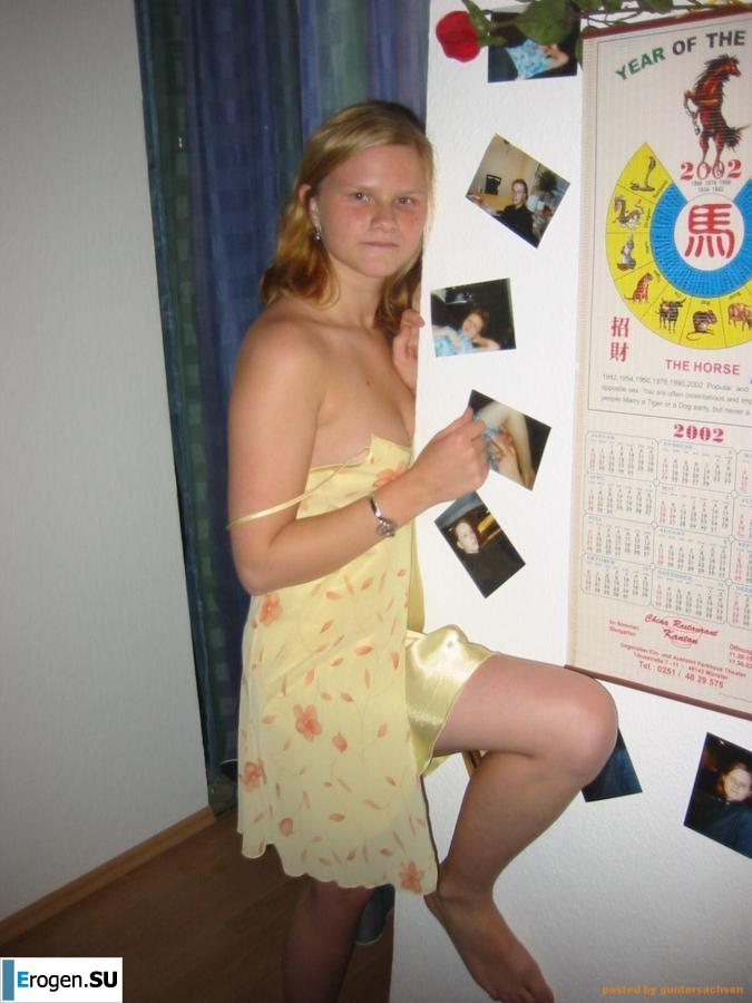 Home photo session of the red bbw. Photo 29