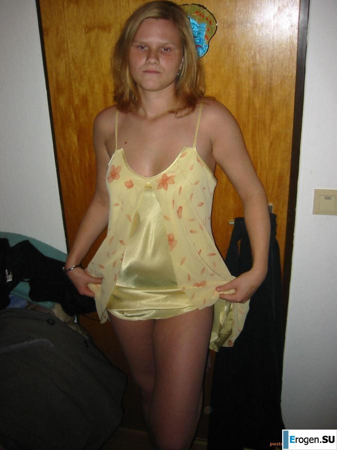 Home photo session of the red bbw. Photo 35