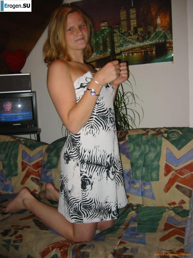 Home photo session of the red bbw. Photo 6