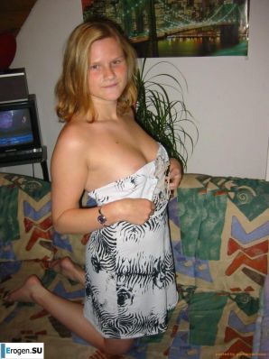 Home photo session of the red bbw. Thumb 7