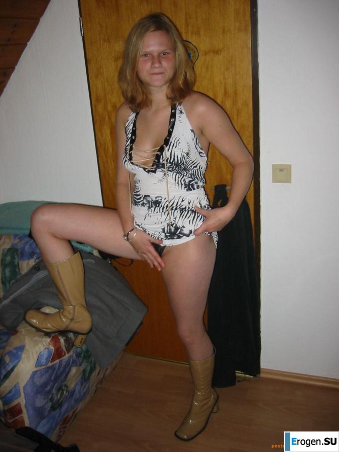 Home photo session of the red bbw. Part 2. Photo 3